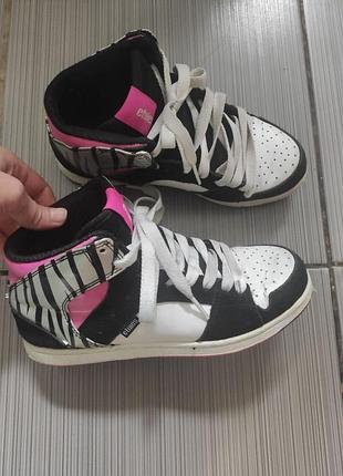 Женские кроссовки etnies