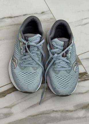 Кросівки saucony блакитні для бігу 37,5 р
