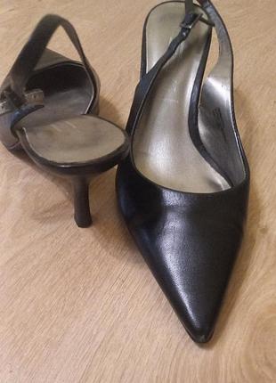 Кожаные туфли-слингбеки 5th avenue (deichmann)