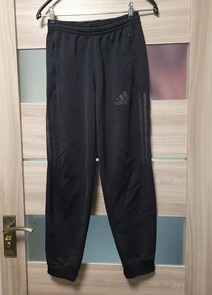 Спортивные штаны adidas