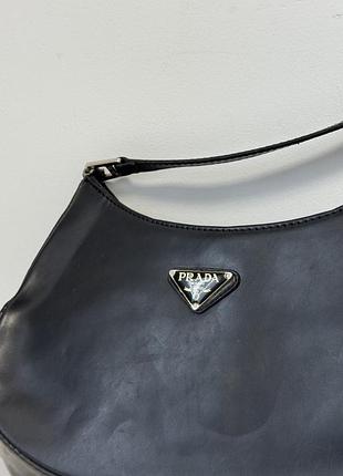 Prada жіноча сумка у чорному кольорі 2