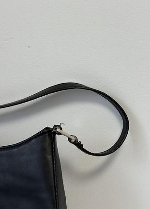 Prada жіноча сумка у чорному кольорі 3