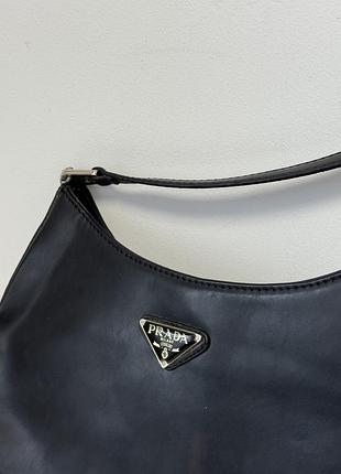 Prada жіноча сумка у чорному кольорі 5