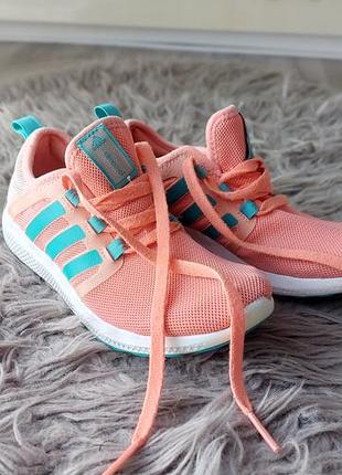 Кросівки на дівчинку adidas