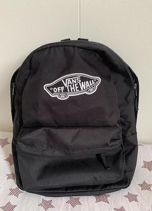 Чорний рюкзак vans
