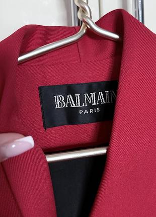 Червона сукня у стилі balmain 2
