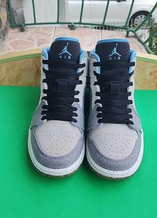 Кроссовки nike air jordan 1 mid crater grey university 40-25 см.