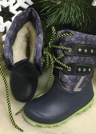 Дитячі зимові чоботи черевики сноубутсы уггі валянки бурки