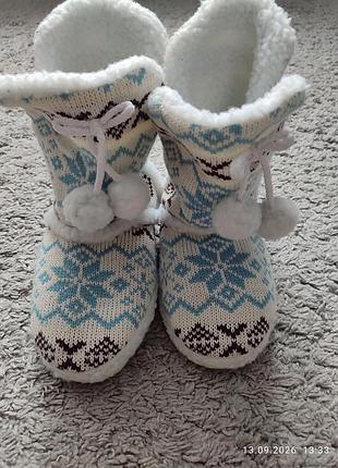 Женские домашние тапочки