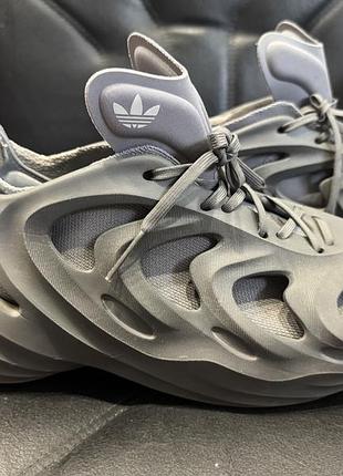 Adidas кросівки 3