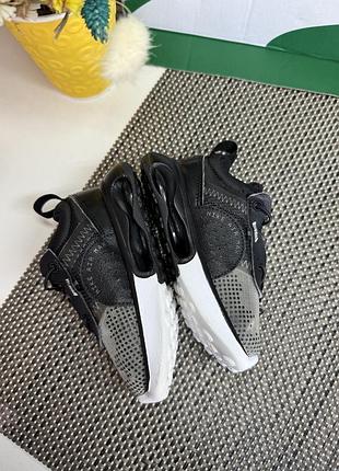 Оригінальні кросівки nike 4