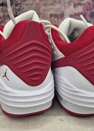 Кроссовки jordan max aura 5 6
