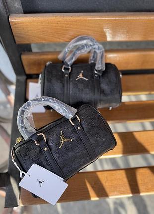 Сумка air jordan monogram сумка через плече джордан 23 2