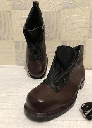 Нові захисні шкіряні черевики goliath safety (uk 9 / 43 розмір) made in england