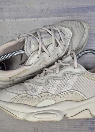 Кроссовки adidas ozweego