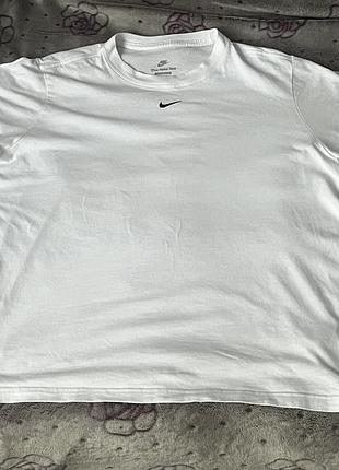 Чоловіча футболка nike the nike tee біла, розмір m