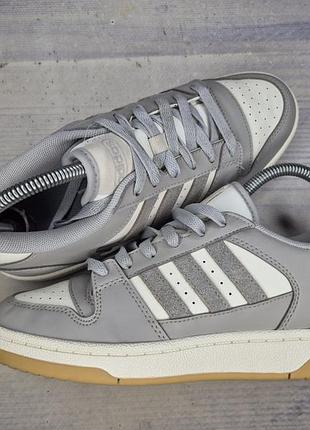 Кроссовки adidas break start