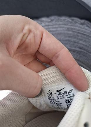 Жіночі кросівки nike 6