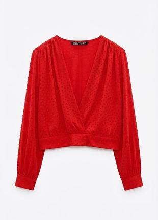 Женская красная блузка zara с фактурным узором / стильный укороченный топ с запахом и длинным рукавом