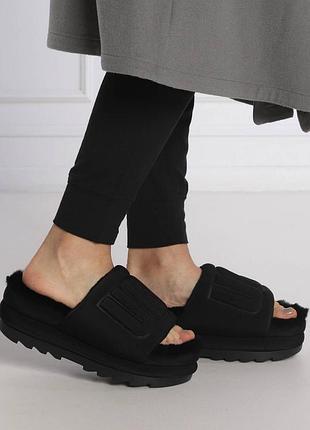 Шльопанці оригінал ugg рр.38