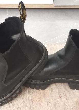Кожаные челси dr martens