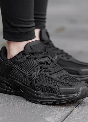 Жіночі кросівки nike zoom vomero 5 nd чорні з сіточки та шкіри стильні бігові на літо весну брендові топ якості найк зум вомеро