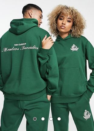 New balance unisex members club hoodie in green