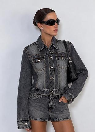 Вінтажна джинсова куртка moschino jeans