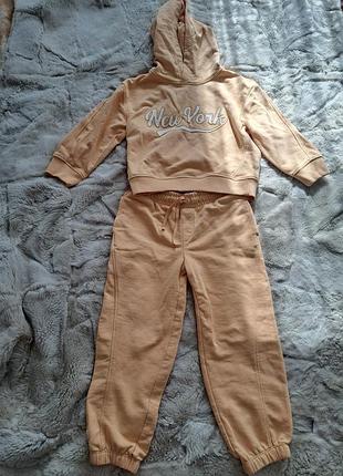 Костюм з капюшоном primark 116