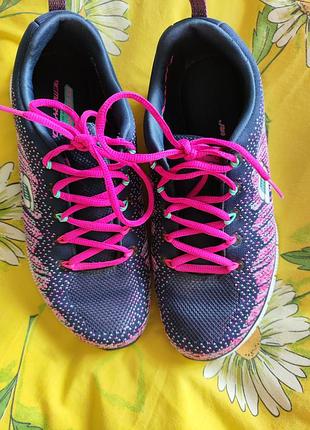 Кросівки жіночі від skechers