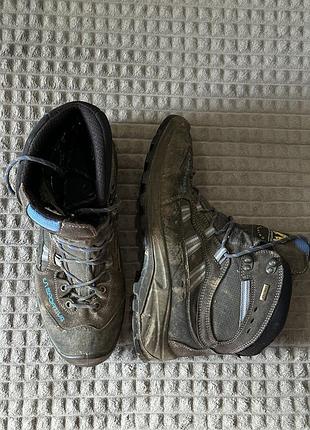 Чоловічі трекінгові черевики la sportiva gore tex
