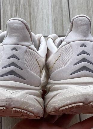 Кросівки hoka clifton 8 5