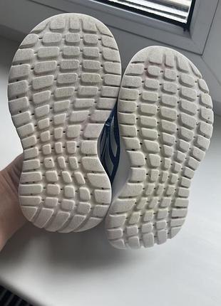 Кросівки adidas 23 4