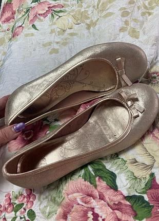 Мякенькі шкіряні 🦋балетки gold rose р 37/24 см clarks кларкс