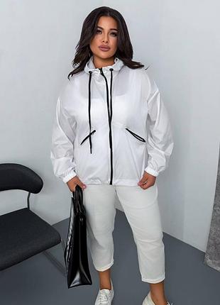 Жіноча спортивна вітровка oversize, легка куртка від вітру, плащівка, білий 42-60