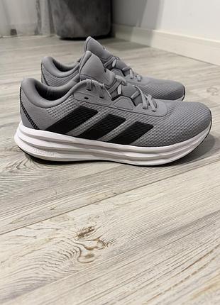 Кроссовки adidas 2