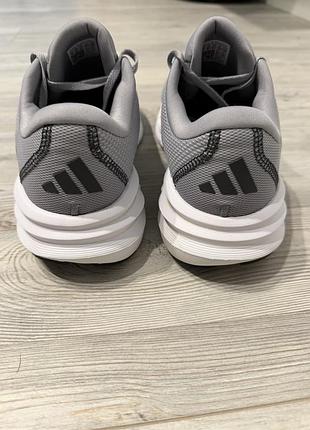 Кроссовки adidas 4