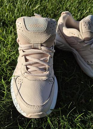 Масивні кросівки adidas strutter 3