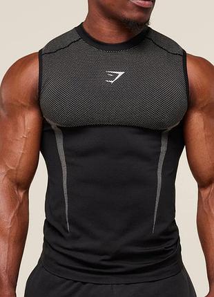 Безрукавка чоловіча спортивна компресійна майка "gymshark" стрейчова для тренувань чорна з білим