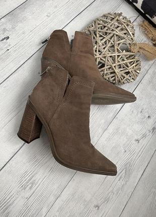 Женские казачки замша от бренда vince camuto 38 размер
