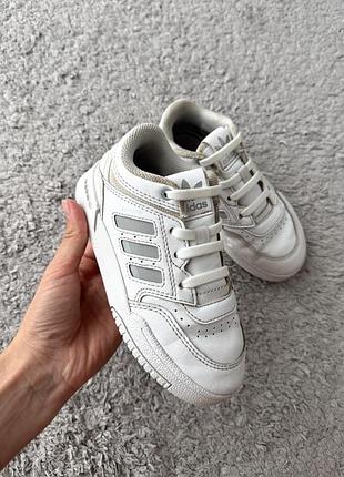 Дитячі кросівки adidas