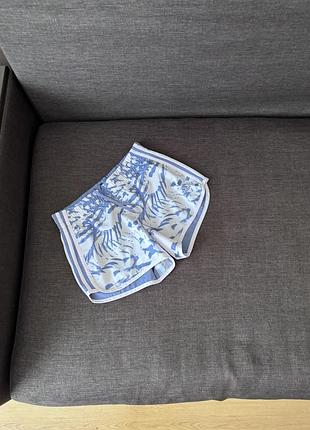 Спортивні шорти adidas