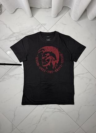Чоловіча футболка diesel only the brave з логотипом m розмір чорна оригінал