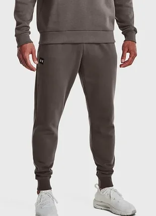 Чоловічі спортивні штани under armour