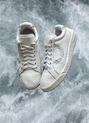 Шкіряні кросівки fred perry оригінальні
