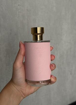 Парфуми prada la femme