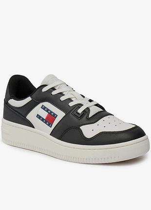 Кроссовки, кеды tommy hilfiger. оригинал. р 40