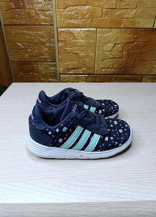 Детские кроссовки adidas