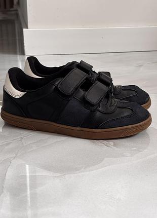 Кросівки на хлопчика zara 35-36р , 22см
