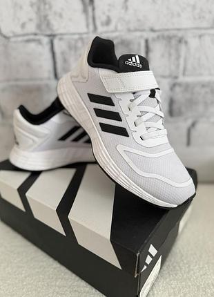 Кросівки adidas 36р